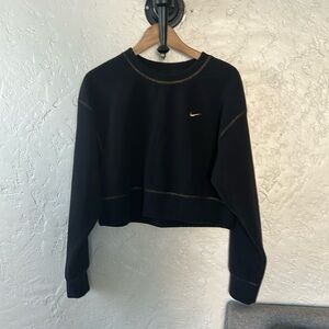 Nike Fleece Crewneck Gold Embroidery
